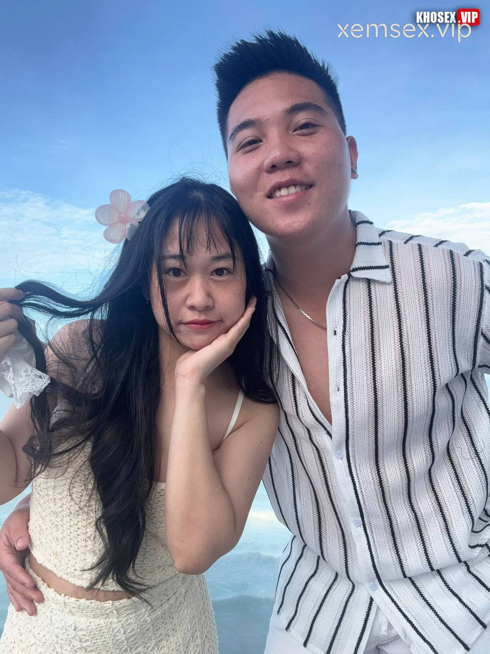 chich-em-nguoi-yeu-hotgirl-nhan-vien-dien-may-xanh-dam-dang-hinh-07