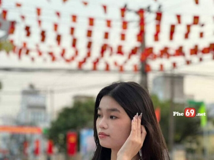 Ảnh 3 của Clip sex Em teen xinh và bạn trai, em bú cái nét dâm quá