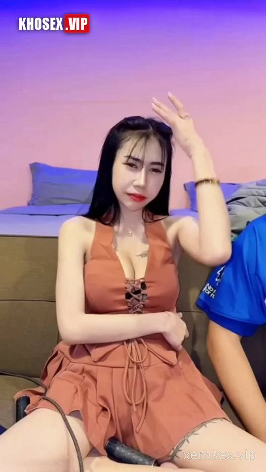 clip-sex-ro-ri-gai-loli-xam-minh-threesome-chich-tap-the-cho-den-khi-xuat-tinh-trong-ban-full-1-tieng-hinh-01