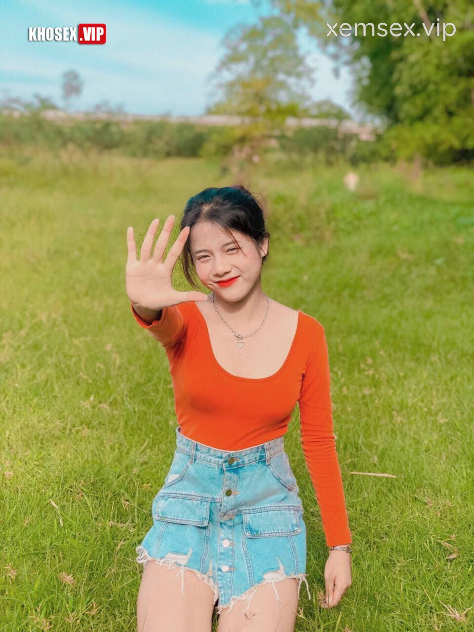 clip-sex-viet-some-em-gai-xinh-loli-dam-dang-thich-mac-lot-khe-hinh-11