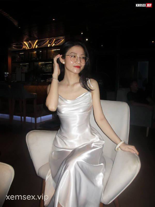 dang-du-em-bao-thay-nuoc-em-ra-nhieu-hong-du-suong-hong-full-clip-pic-hinh-02
