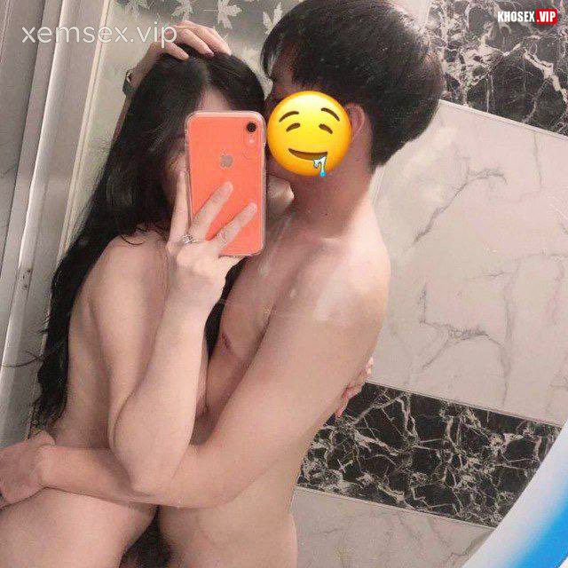 dap-em-nhan-vien-van-phong-lut-can-suong-ren-ri-hinh-06