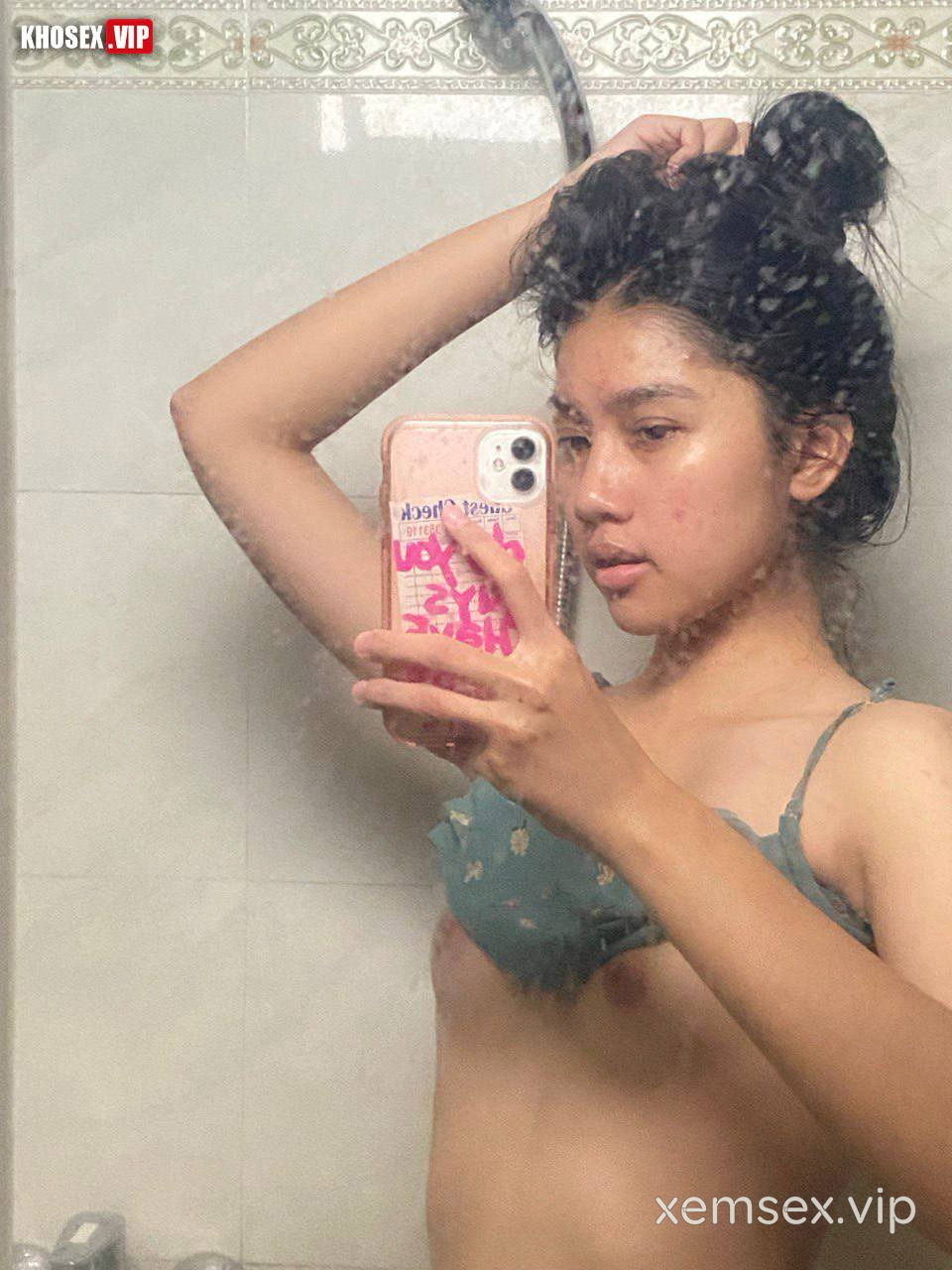 dit-gai-xinh-mac-lot-do-bao-anh-dap-tu-tu-thoi-ma-anh-dap-nhu-may-khau-full-clip-pic-hinh-07
