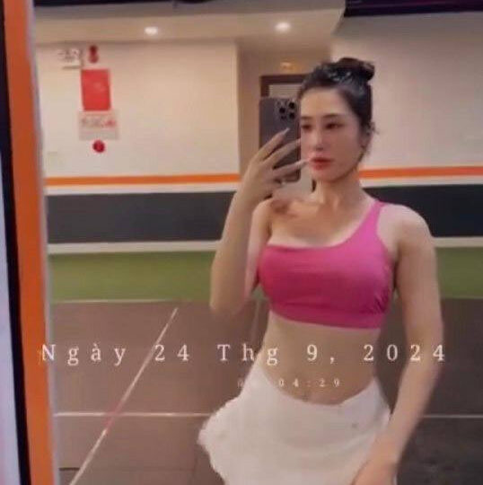 Ảnh 4 của Em gymer Bùi Thu Hằng lộ clip sex địt nhau với người yêu trong khách sạn – Phần 2