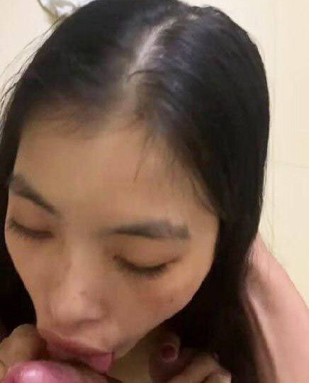 Ảnh 6 của Gái xinh dẫn người yêu về nhà trọ đụ cho sướng nước nôi ra lênh láng