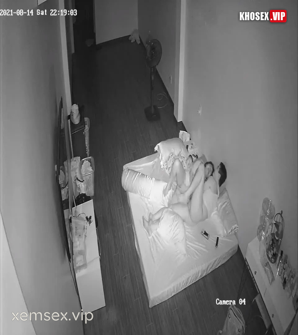 hack-camera-cap-vo-chong-tre-co-vo-tre-dep-dit-cung-chong-hai-thang-lien-tiep-hinh-10