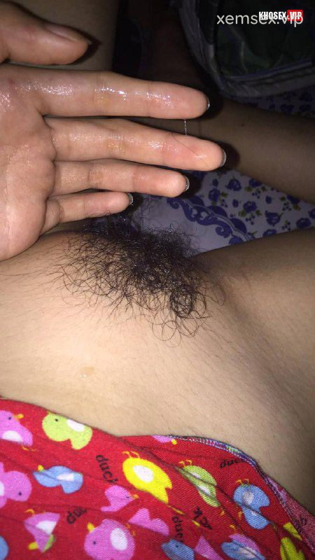 lo-clip-sex-em-hoc-sinh-deo-kinh-mac-ao-dai-dit-voi-ban-trai-full-clip-pic-hinh-16