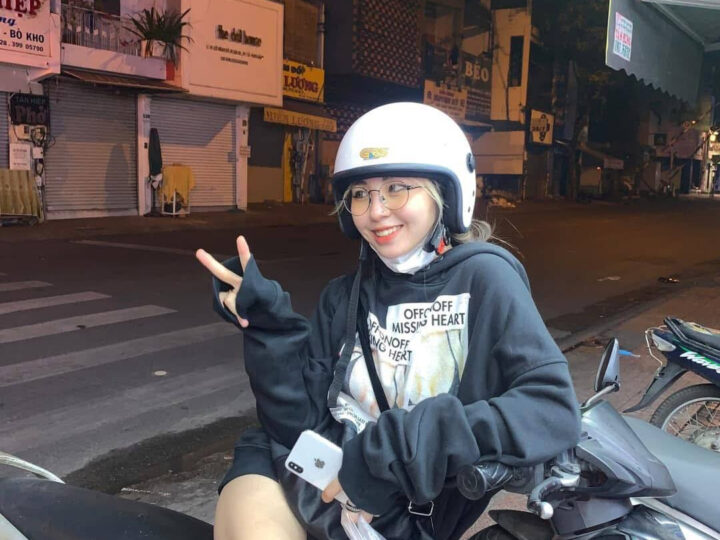 Ảnh 6 của Lộ clip sex Hot IG Nguyễn Uyên Trang 40k follow (Full Clip + Pic)