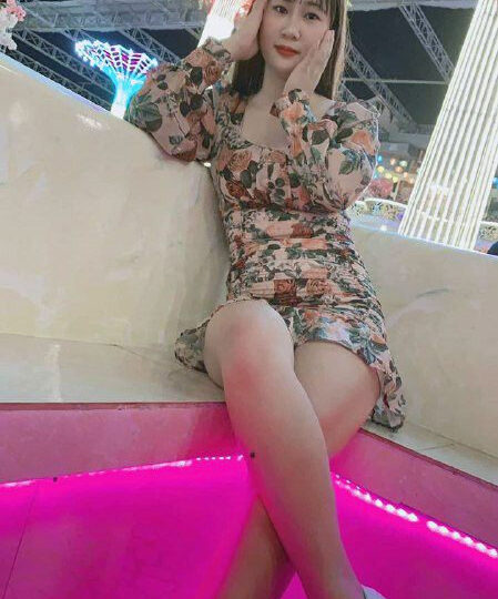 Ảnh 13 của Thanh niên xăm trổ địt mạnh vào chiếc lồn dâm của vợ