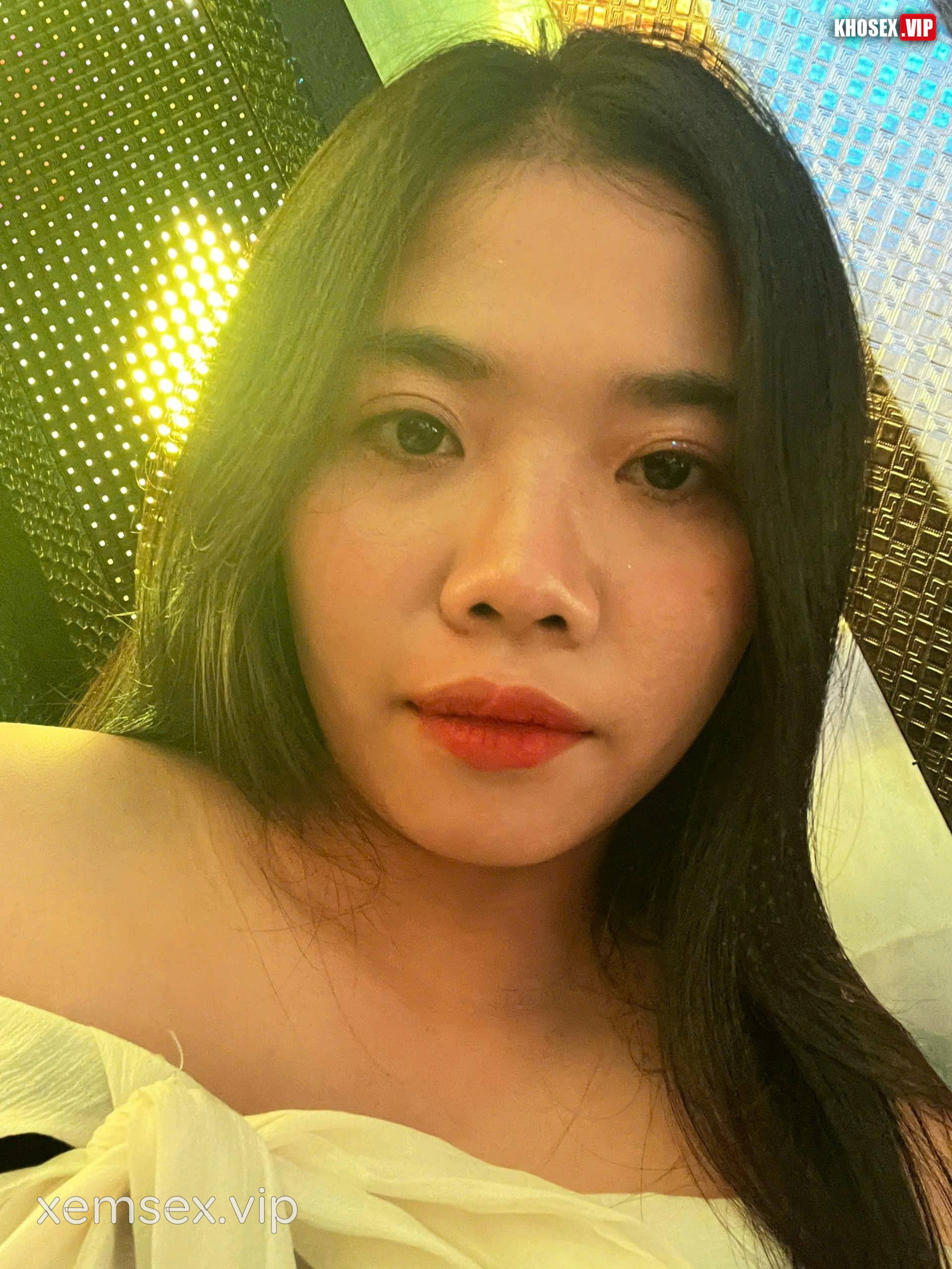 vo-bi-vo-sinh-chong-tim-ban-some-cho-vo-thoa-man-hinh-01