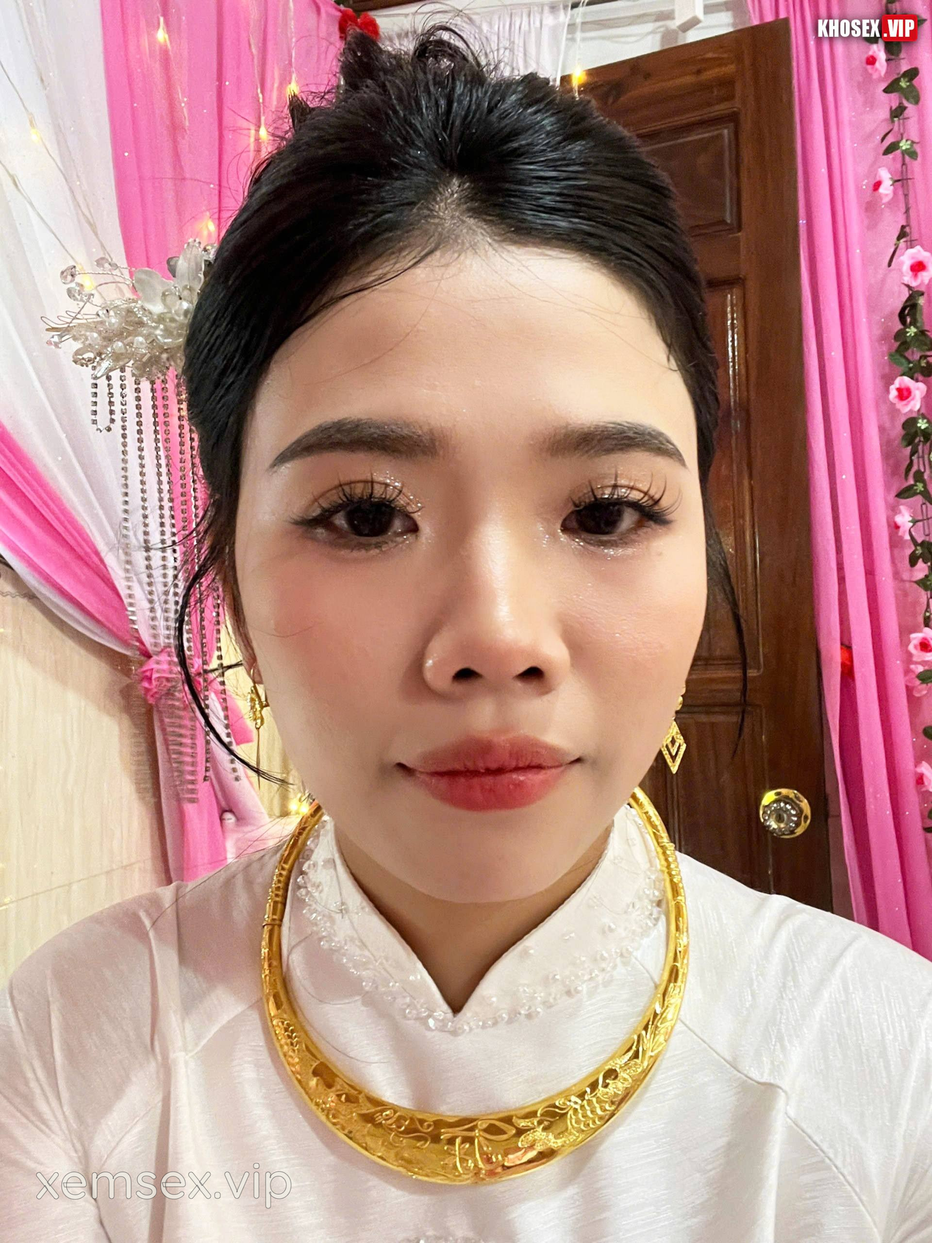 vo-bi-vo-sinh-chong-tim-ban-some-cho-vo-thoa-man-hinh-04